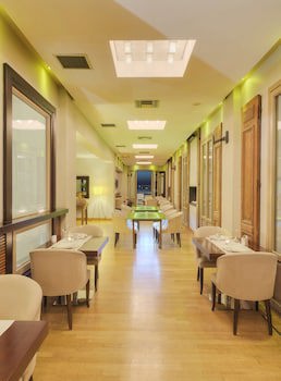 Gdm Megaron Historical Monument Hotel