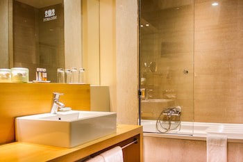 Gdm Megaron Historical Monument Hotel