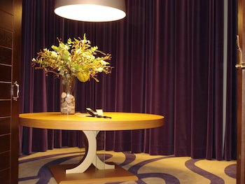 Gdm Megaron Historical Monument Hotel