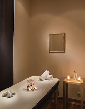 Gdm Megaron Historical Monument Hotel