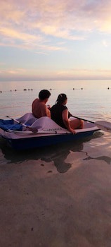 Coral Harbour Beach House And Villas