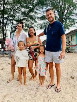 Coral Harbour Beach House And Villas