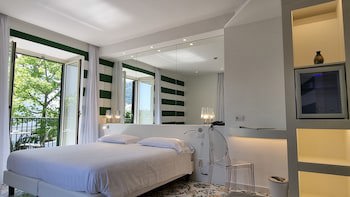 Hotel Alpha fotoğrafı