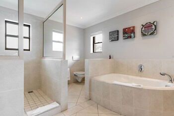Camps Bay Retreat
