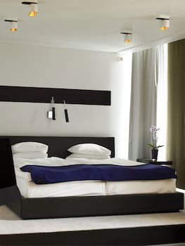 First Hotel G