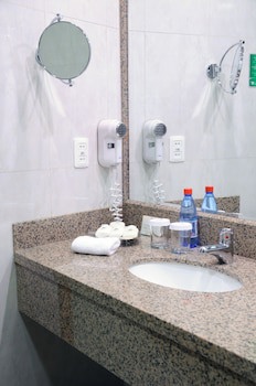 Suites Camino Real