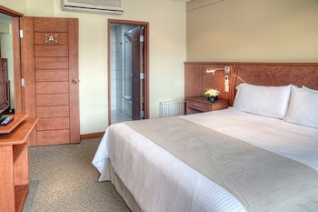 Suites Camino Real