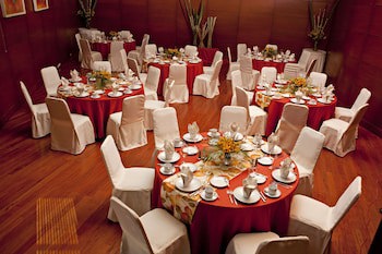 Suites Camino Real