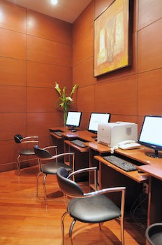 Suites Camino Real