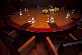 Suites Camino Real