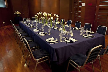 Suites Camino Real