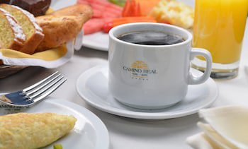 Suites Camino Real