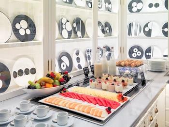 H10 Universitat Hotel - Adults Only