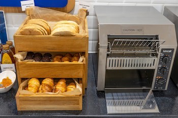 Holiday Inn Express London - Croydon, An Ihg Hotel