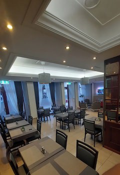 Admiral Hotel