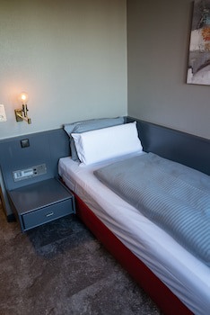Hotel Mecklenheide Hannover galeri fotoğrafı