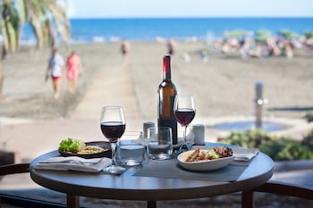Corallium Beach By Lopesan Hotels - Adults Only