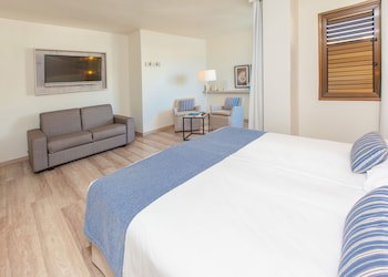Corallium Beach By Lopesan Hotels - Adults Only