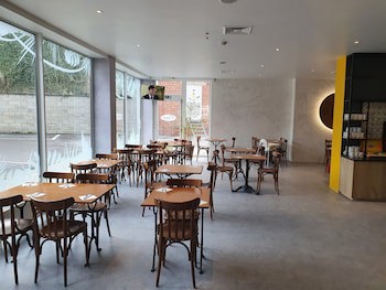B&B Hotel Mons Gare