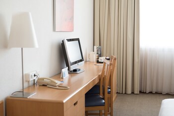 Ibis Styles Barcelona Sj Despi