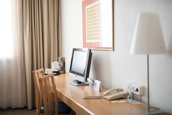 Ibis Styles Barcelona Sj Despi