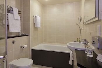 Cambridge Belfry Hotel & Spa