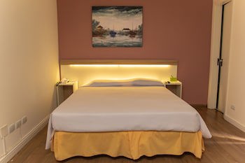 Bristol Upper Hotel