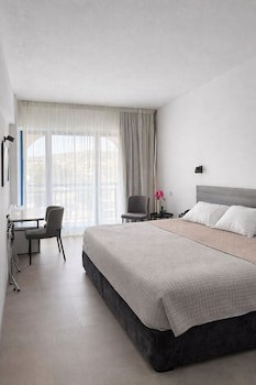 Navarria Hotel fotoğrafı