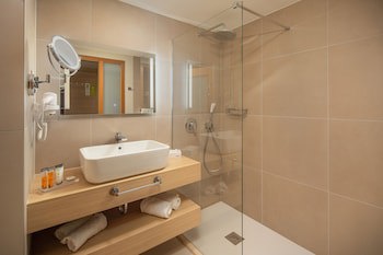 Greenfield Hotel Golf & Spa