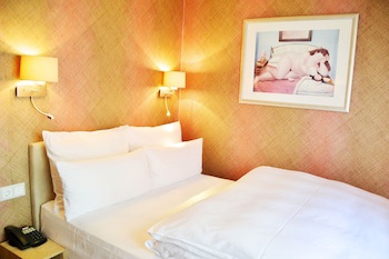 Schwanen Boutique Hotel & Restaurant Metzingen galeri fotoğrafı