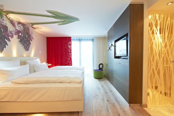 Schwanen Boutique Hotel & Restaurant Metzingen fotoğrafı