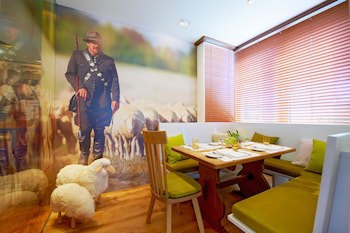 Schwanen Boutique Hotel & Restaurant Metzingen galeri fotoğrafı