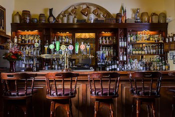 Dingle Benners Hotel