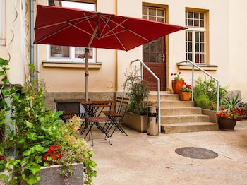 Cloister Inn