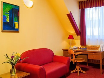 Cloister Inn