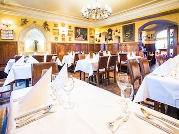Hotel U Zlateho Stromu Prague by BHG galeri fotoğrafı