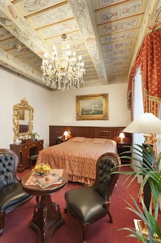 Hotel U Zlateho Stromu Prague by BHG