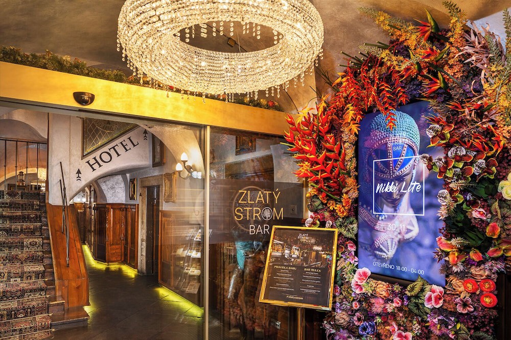 Hotel U Zlateho Stromu Prague by BHG