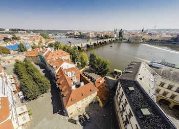 Archibald At The Charles Bridge
