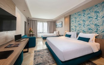 Golden Tulip El Mechtel