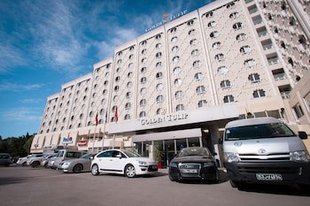 Golden Tulip El Mechtel