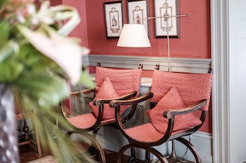 Red Lion Hotel, Hillingdon