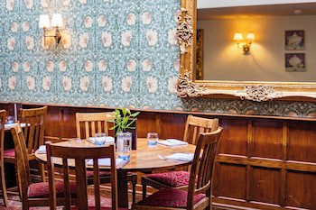 Red Lion Hotel, Hillingdon
