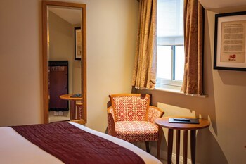 Red Lion Hotel, Hillingdon