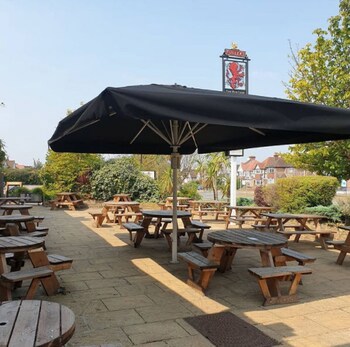 Red Lion Hotel, Hillingdon