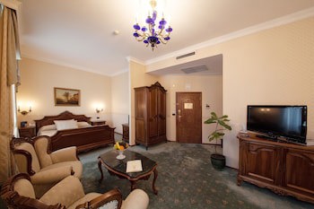 Grand Hotel London