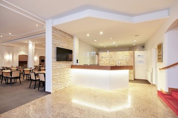 Central City Hotel Rochat