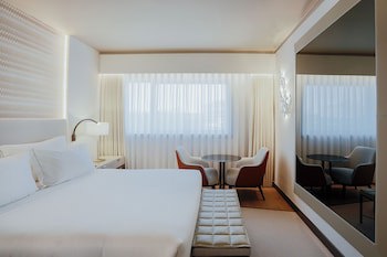 Epic Sana Marques Hotel