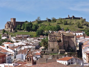 Hotel Posada De Valdezufre