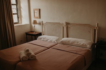Hotel Posada De Valdezufre